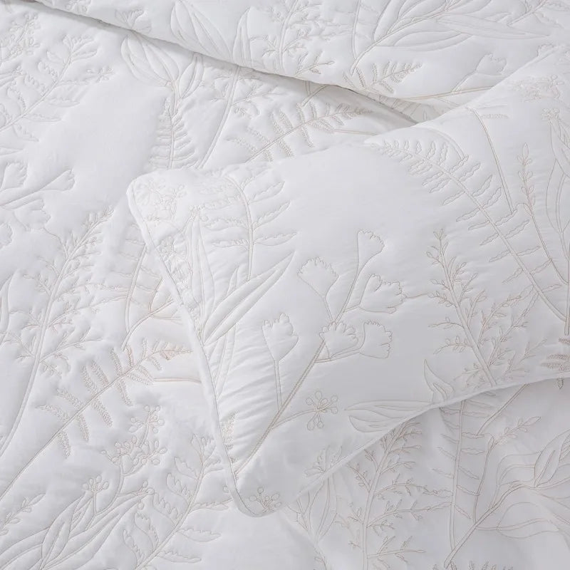 Quilt Set, Modern Styles Lightweight Microfiber Quilted Bedspread