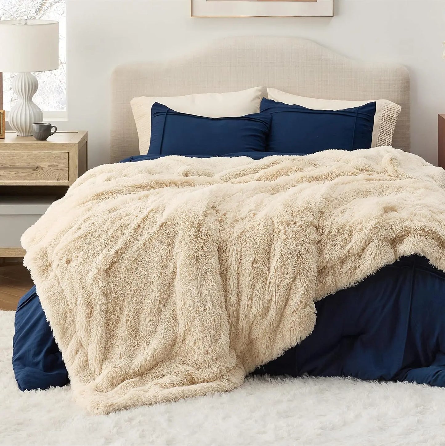 Bedsure Soft Fuzzy Faux Fur Throw Blanket